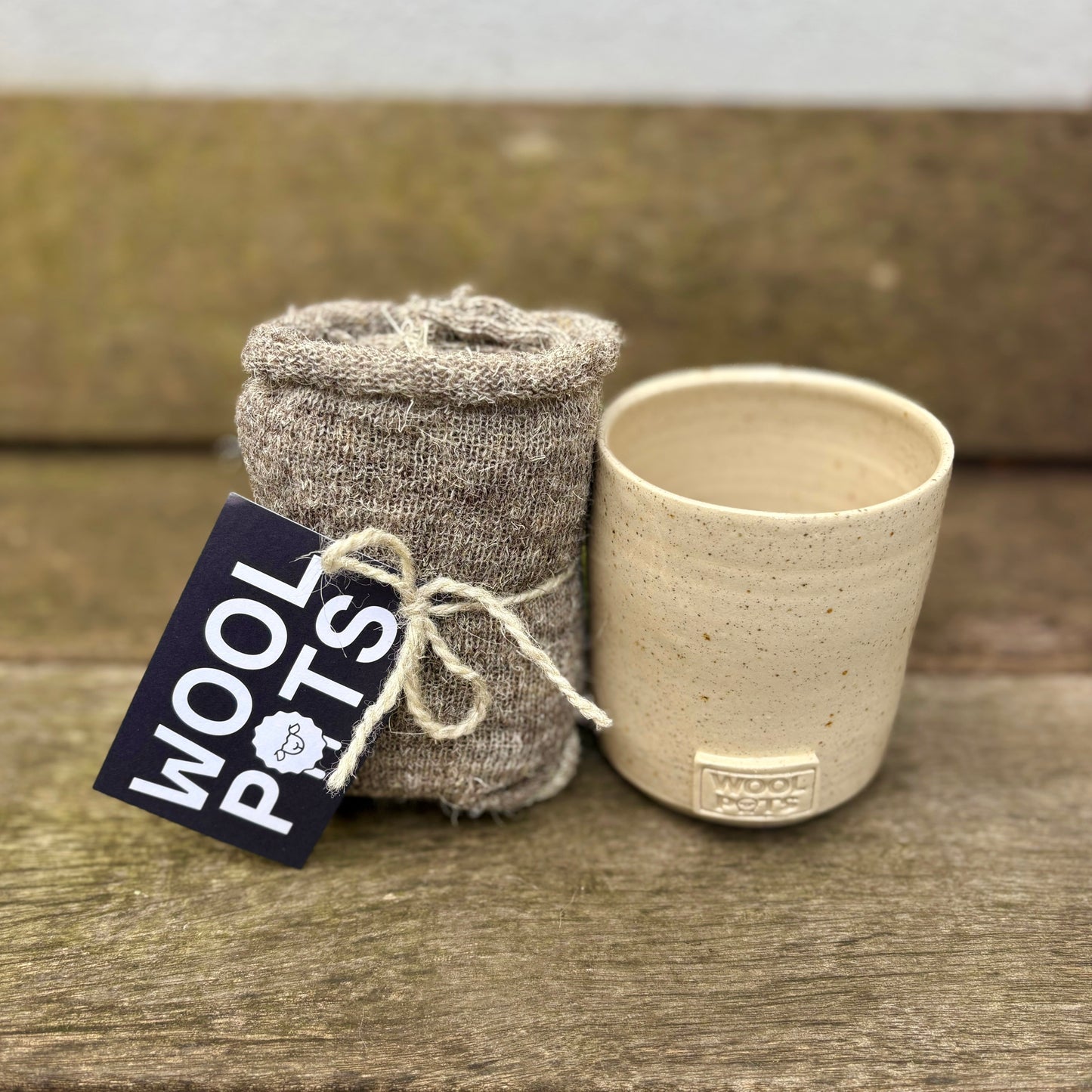 2 x Wool Pots Bundles (20 Wool Pots) plus a Cream Wool Pots Planting Pot (Single)