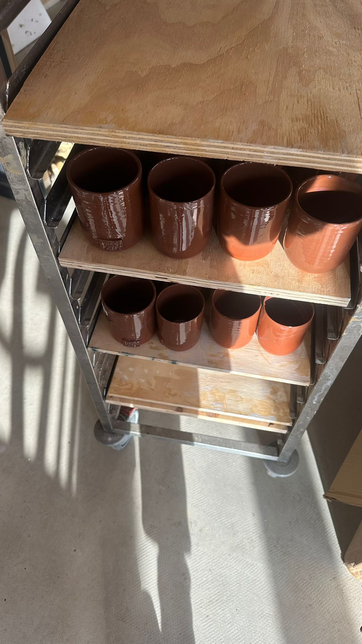 2 x Wool pots Bundles plus a Brown Wool Pots Planting Pot